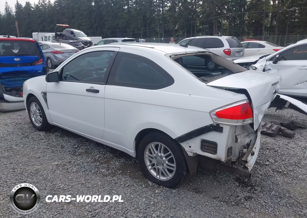 2008 Ford Focus Se-Ses VIN:1FAHP33N28W156126 - 3