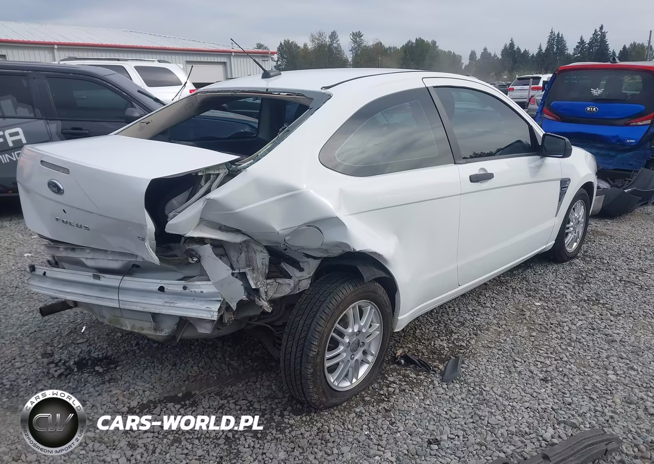 2008 Ford Focus Se-Ses VIN:1FAHP33N28W156126 - 4