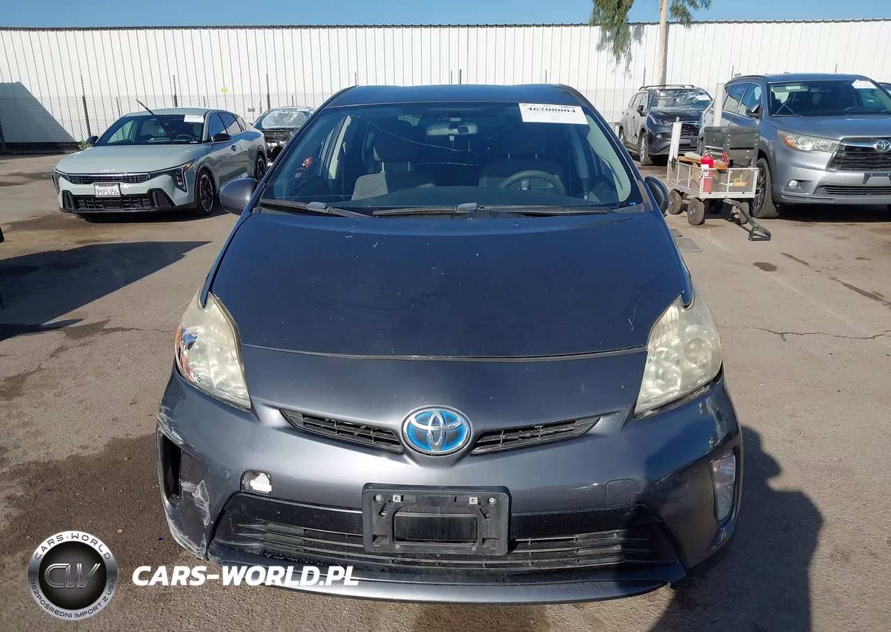 2015 Toyota Prius Two VIN:JTDKN3DUXF0460512 - 13