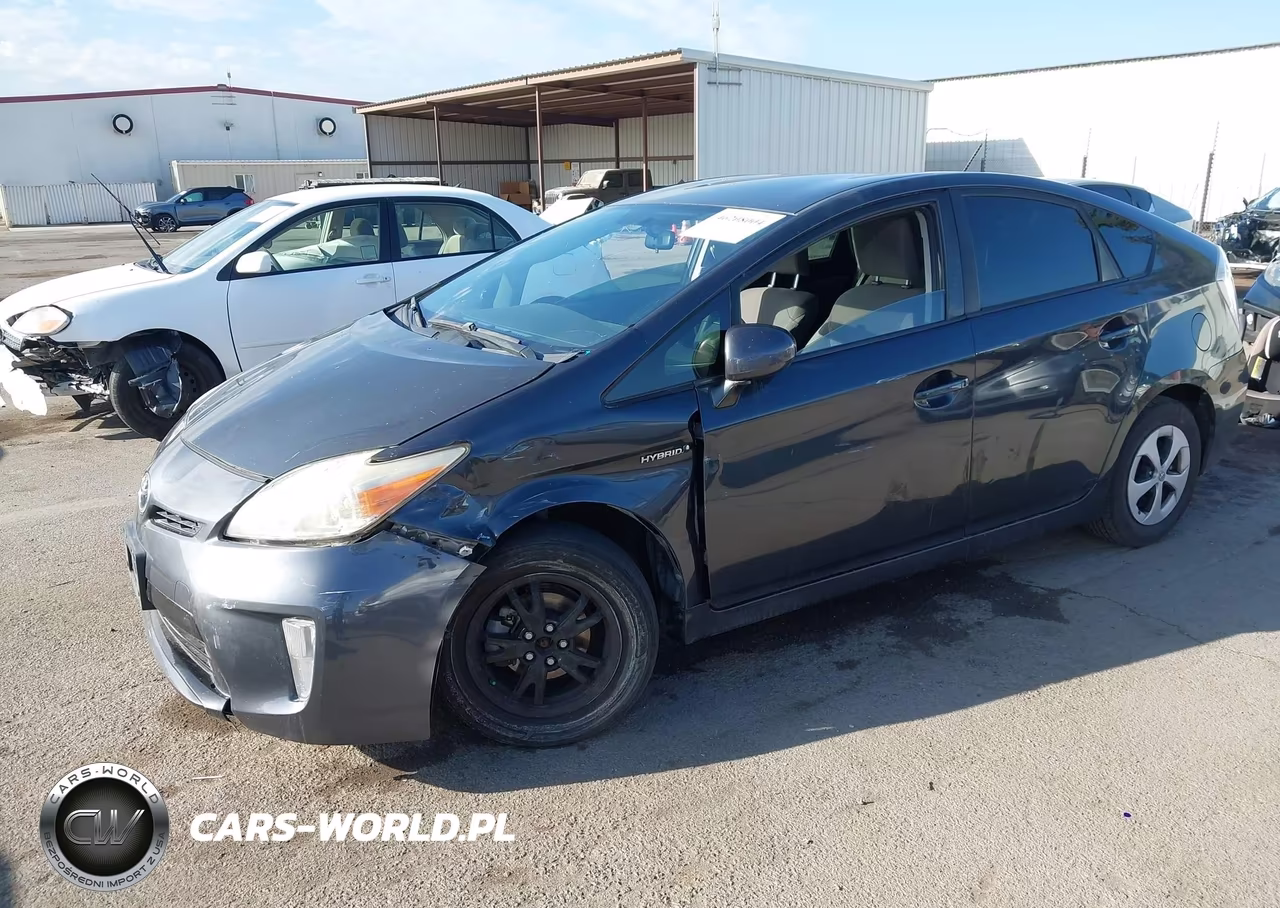 2015 Toyota Prius Two VIN:JTDKN3DUXF0460512 - 2