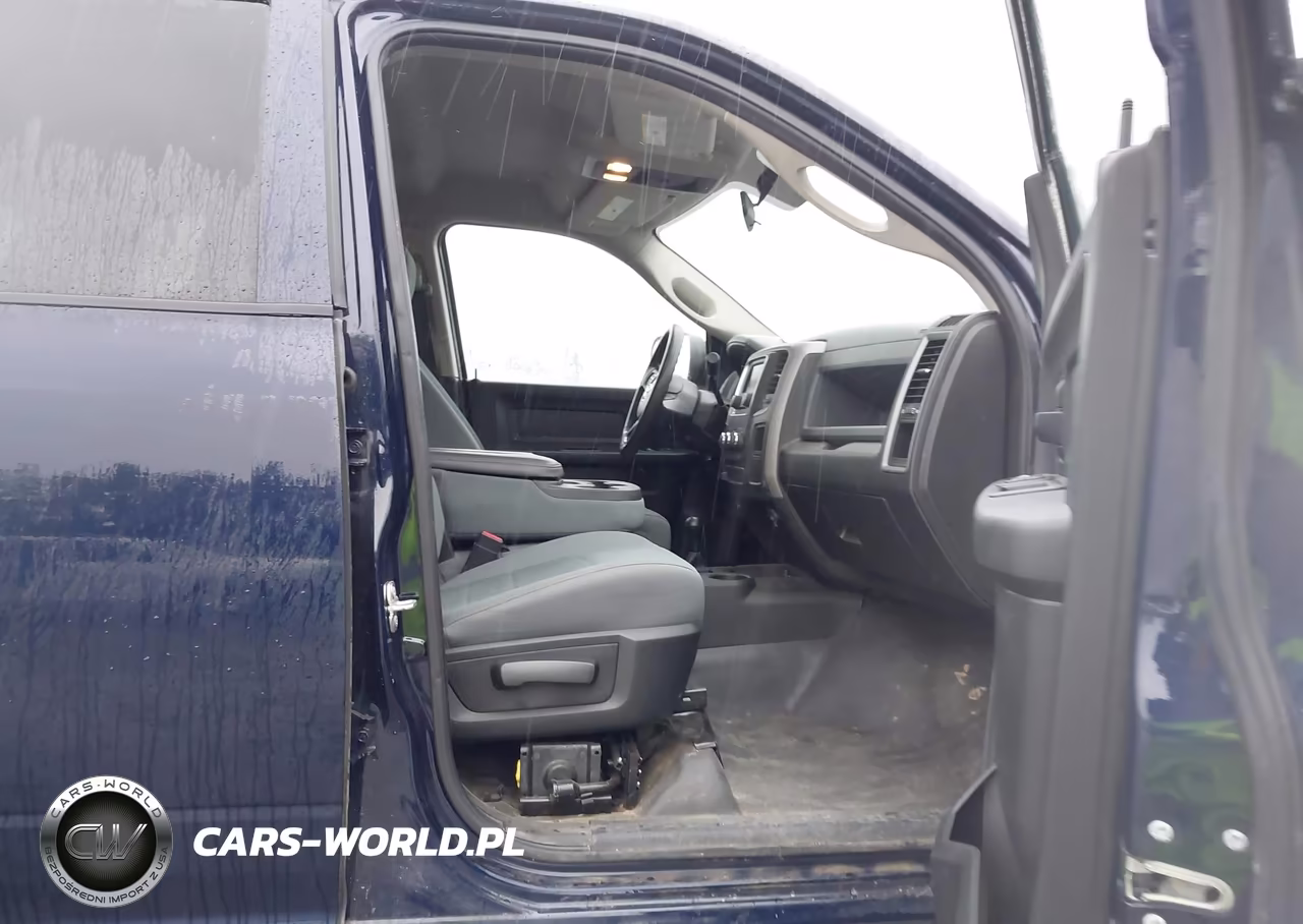 2018 Ram 3500 Tradesman VIN:3C63RRGJ7JG412605 - 5