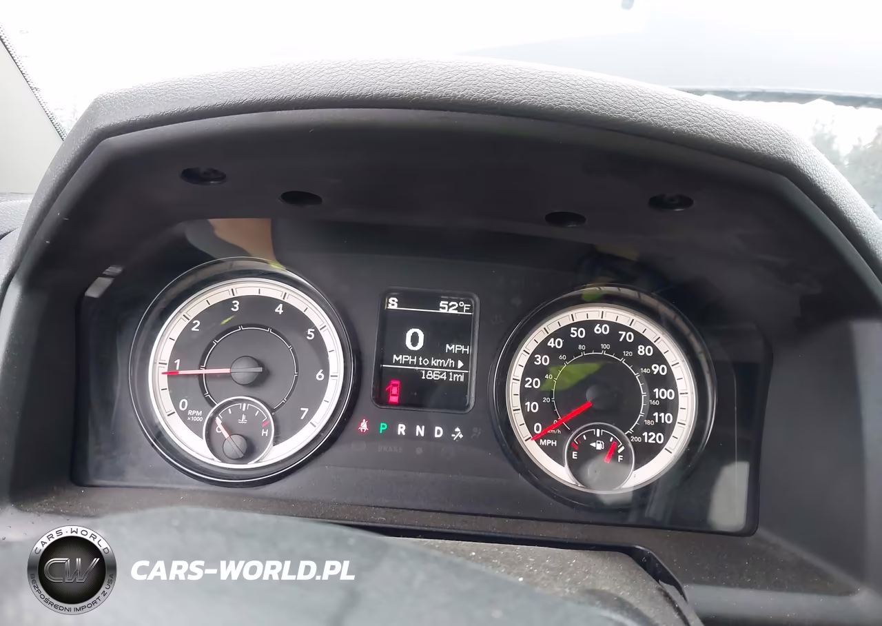 2018 Ram 3500 Tradesman VIN:3C63RRGJ7JG412605 - 7