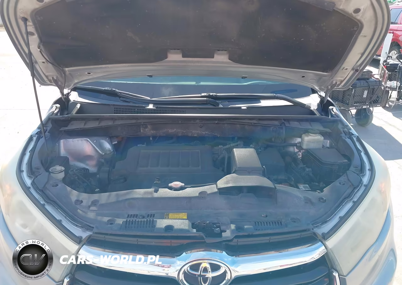 2015 Toyota Highlander Xle V6 VIN:5TDKKRFH5FS107507 - 10