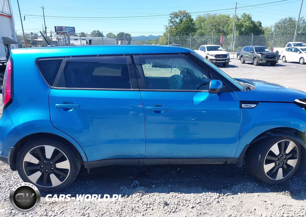 2016 Kia Soul + VIN:KNDJP3A51G7368121 - 13
