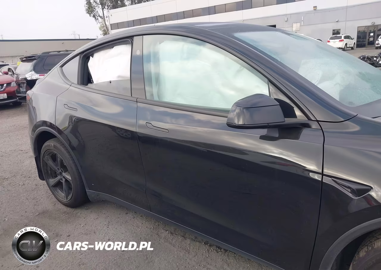 2026 Tesla Model Y All-Wheel Drive-Long Range Launch Series-Premium All-Wheel Drive VIN:7SAYGDEE7TF418378 - 14