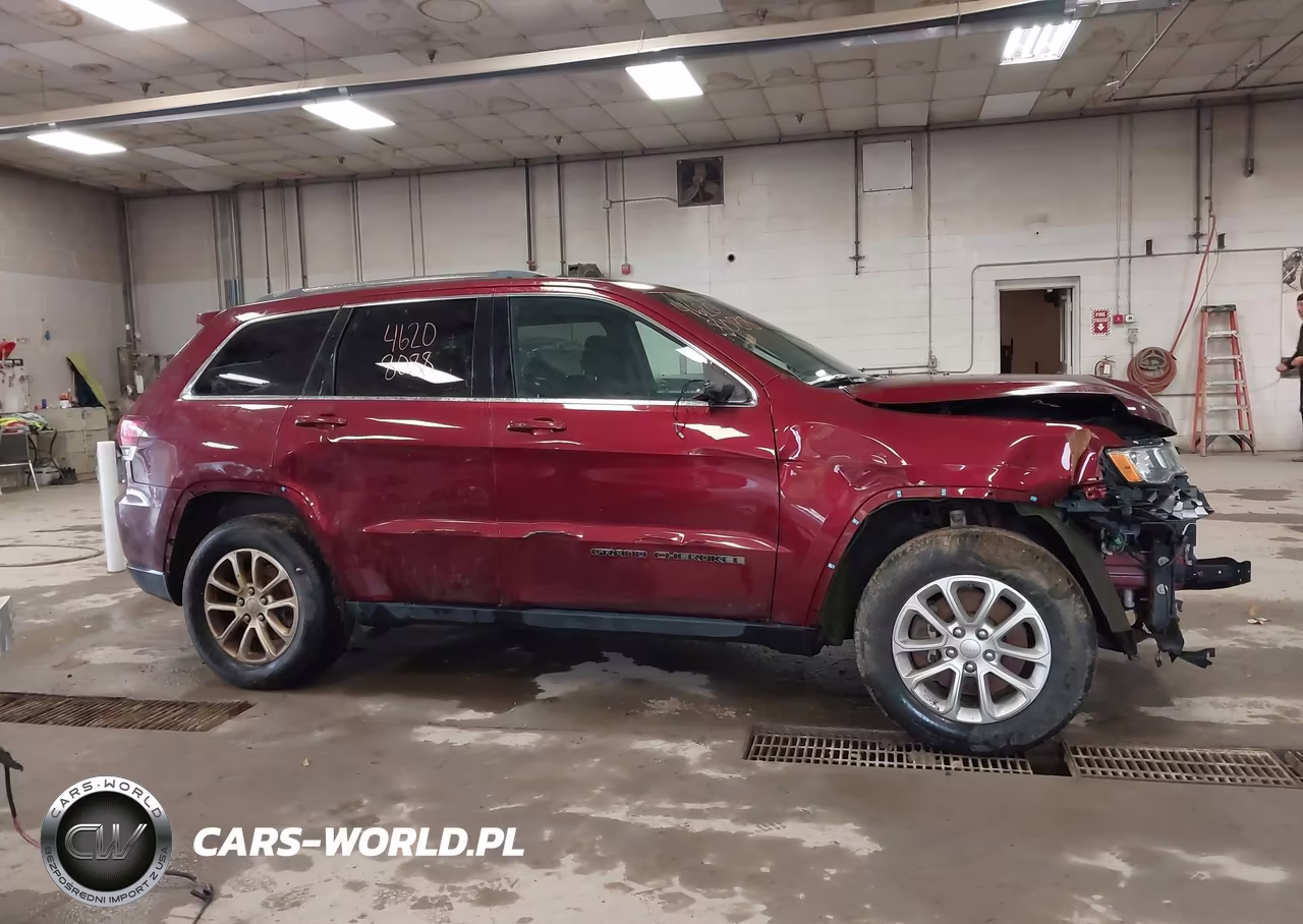 2021 Jeep Grand Cherokee Laredo E 4X4 VIN:1C4RJFAG8MC770390 - 14