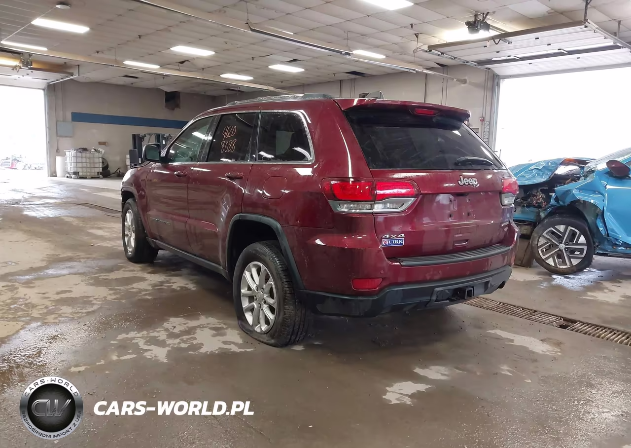 2021 Jeep Grand Cherokee Laredo E 4X4 VIN:1C4RJFAG8MC770390 - 3