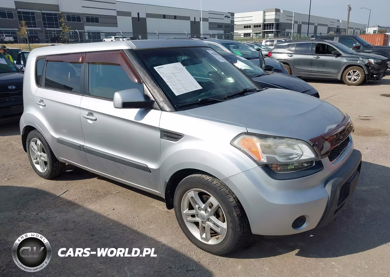 2011 Kia Soul +