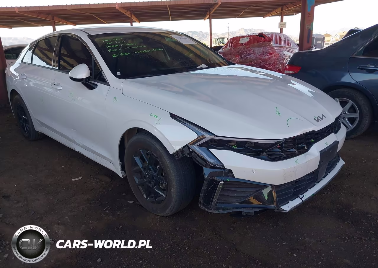 2025 Kia K5 Lxs