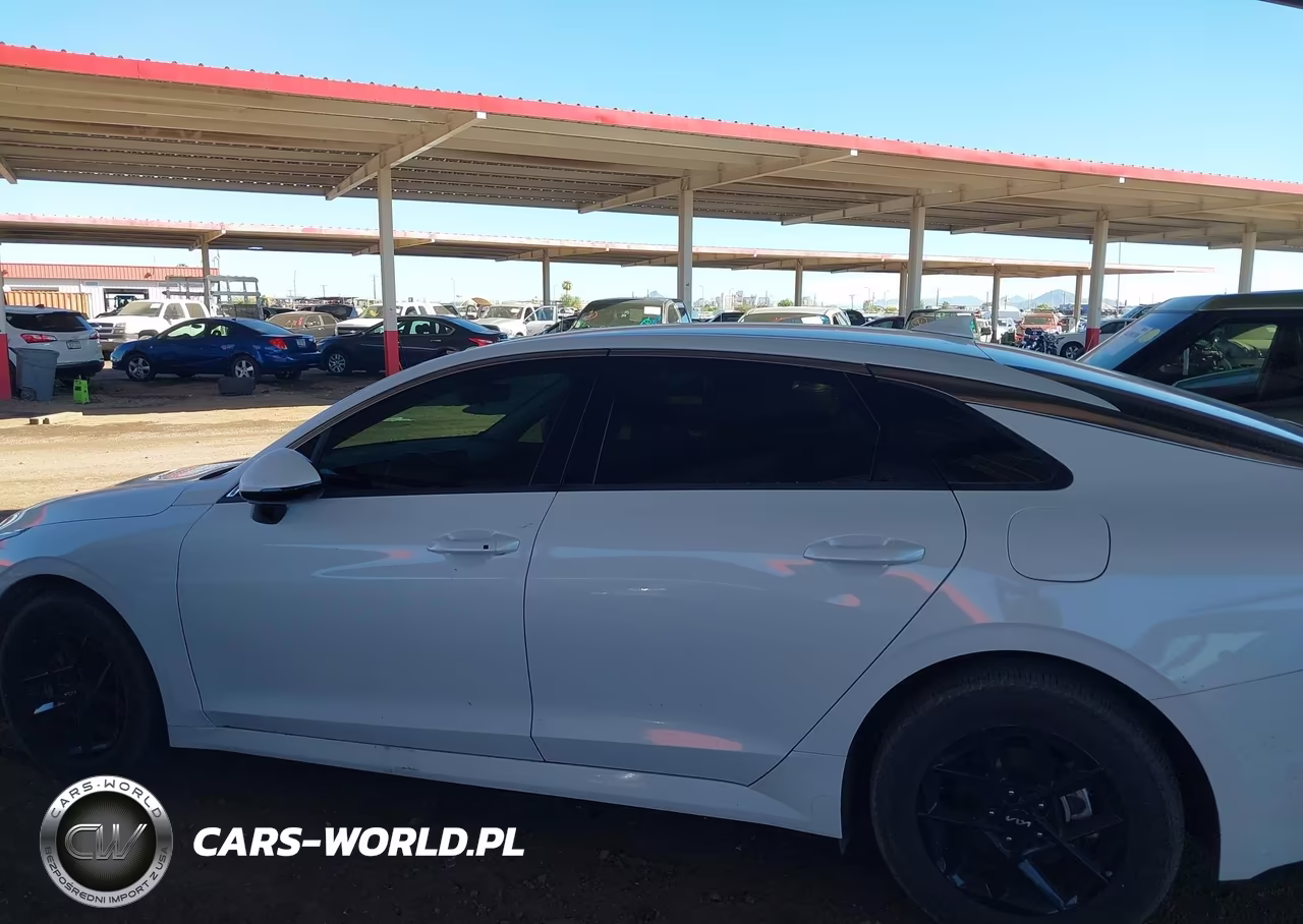 2025 Kia K5 Lxs VIN:KNAG24J78S5321573 - 14