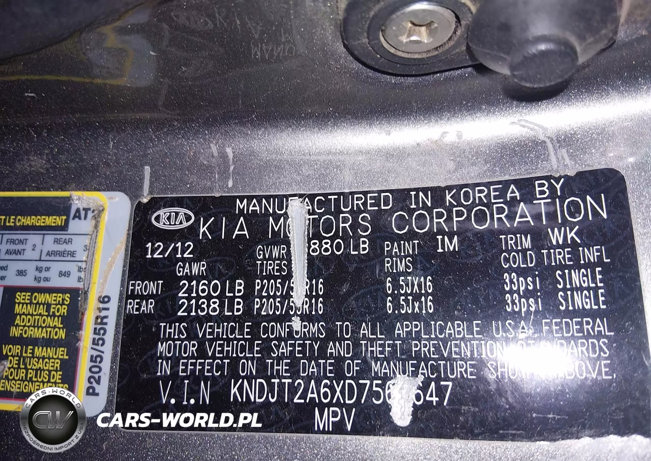2013 Kia Soul + VIN:KNDJT2A6XD7560647 - 9