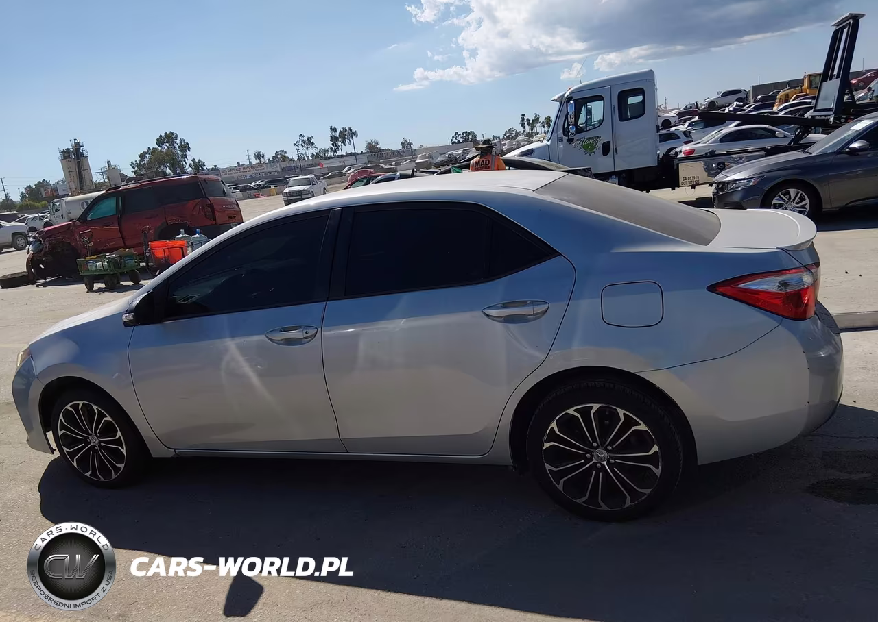 2015 Toyota Corolla S Plus VIN:2T1BURHE0FC423225 - 17