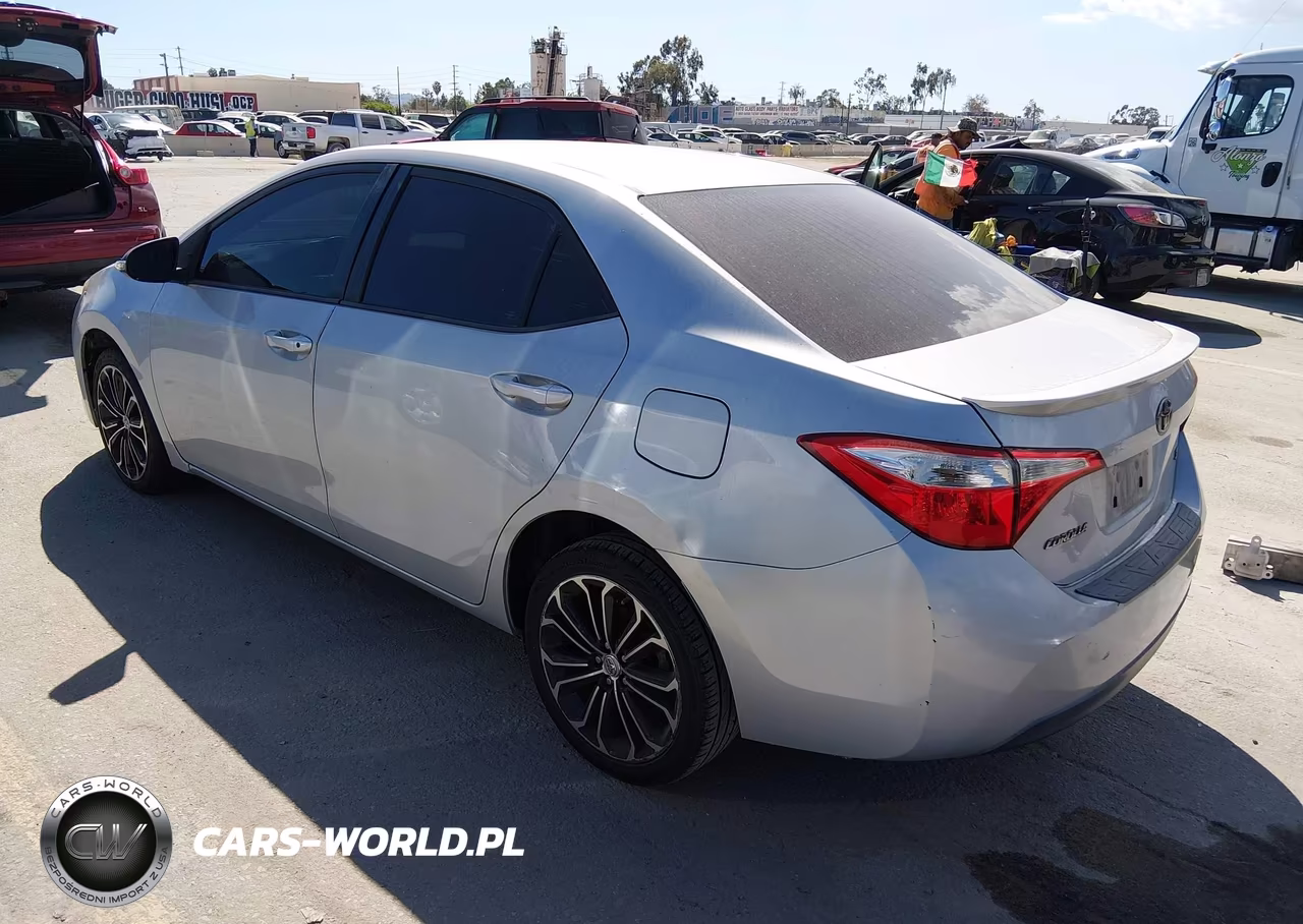 2015 Toyota Corolla S Plus VIN:2T1BURHE0FC423225 - 3