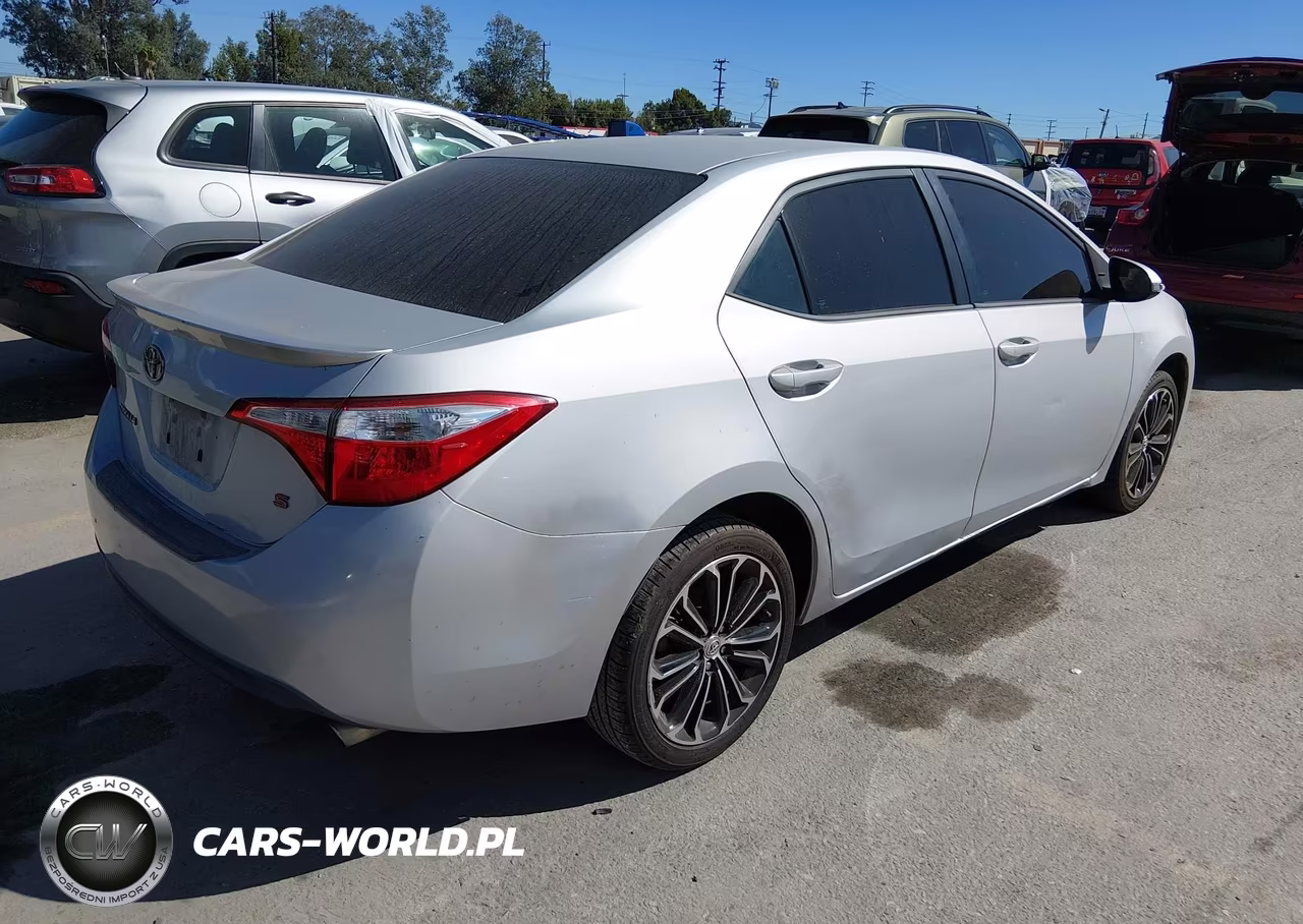 2015 Toyota Corolla S Plus VIN:2T1BURHE0FC423225 - 4