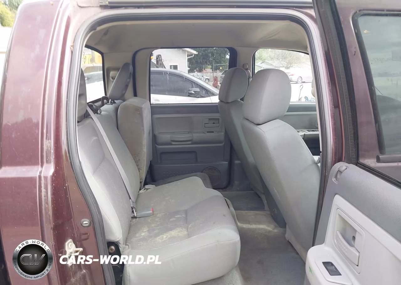 2005 Dodge Dakota Slt VIN:1D7HW48N65S288617 - 8