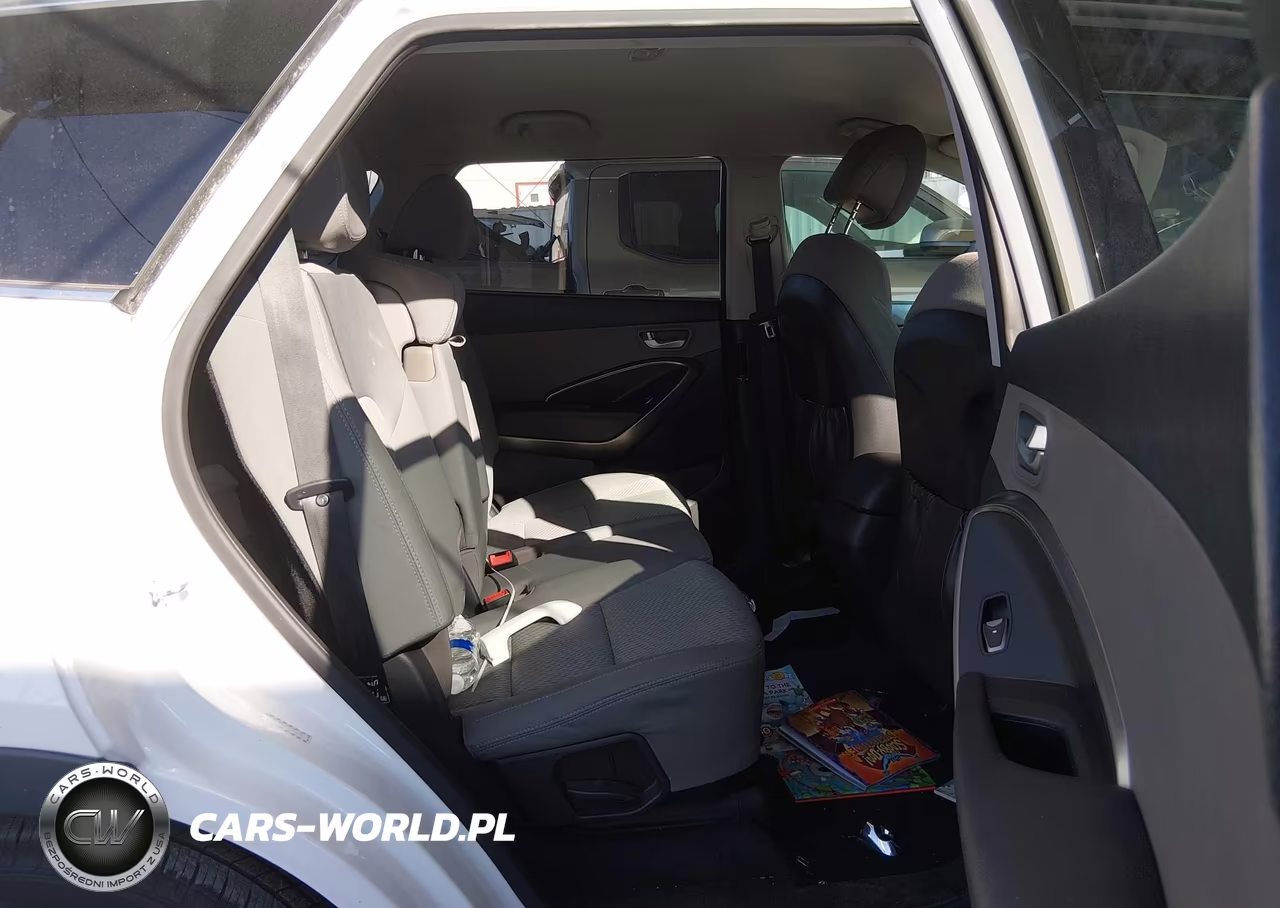 2018 Hyundai Santa Fe Se VIN:KM8SM4HF9JU260643 - 8