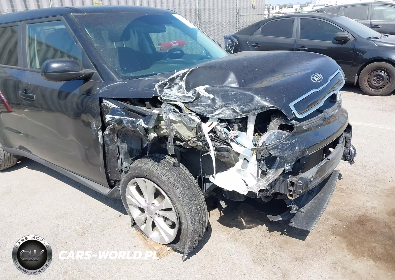 2016 Kia Soul + VIN:KNDJP3A52G7318280 - 13