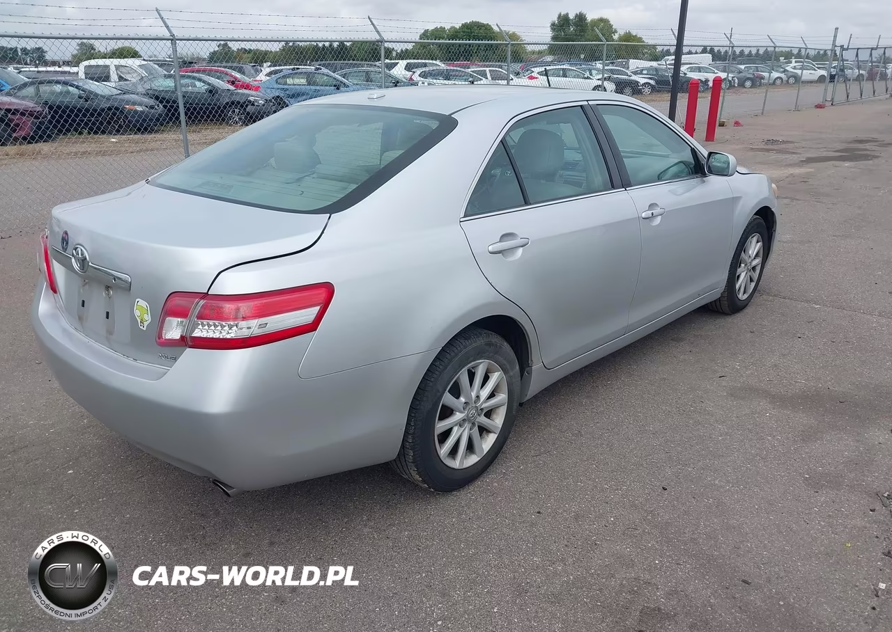 2011 Toyota Camry Xle VIN:4T4BF3EK3BR205425 - 4