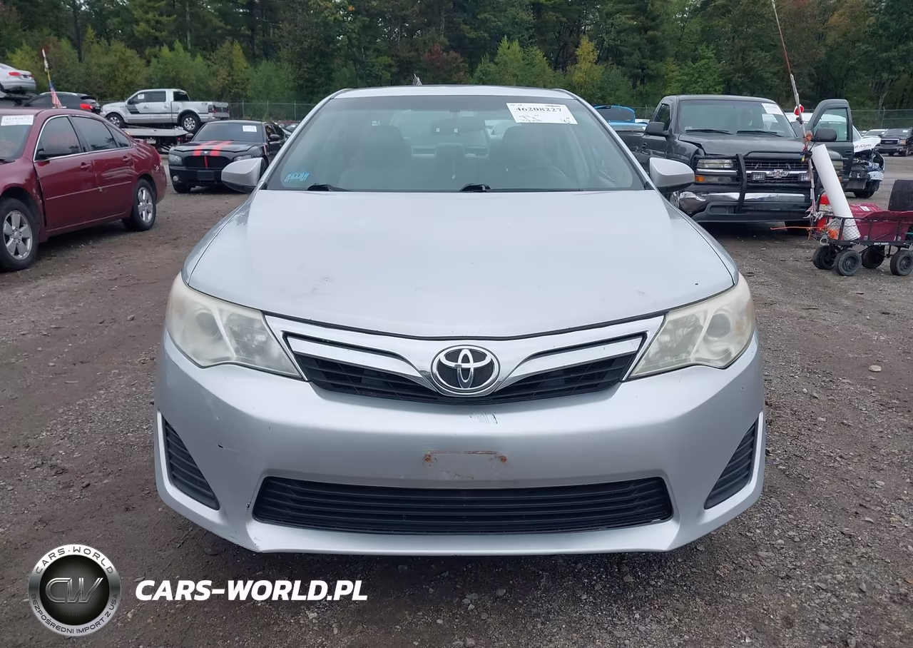 2014 Toyota Camry Le VIN:4T1BF1FKXEU390073 - 12