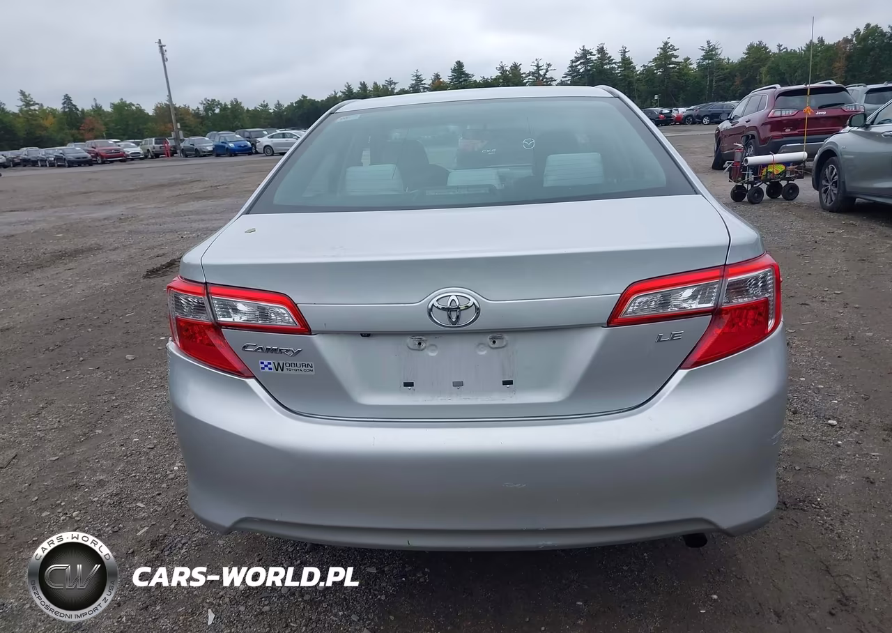 2014 Toyota Camry Le VIN:4T1BF1FKXEU390073 - 16