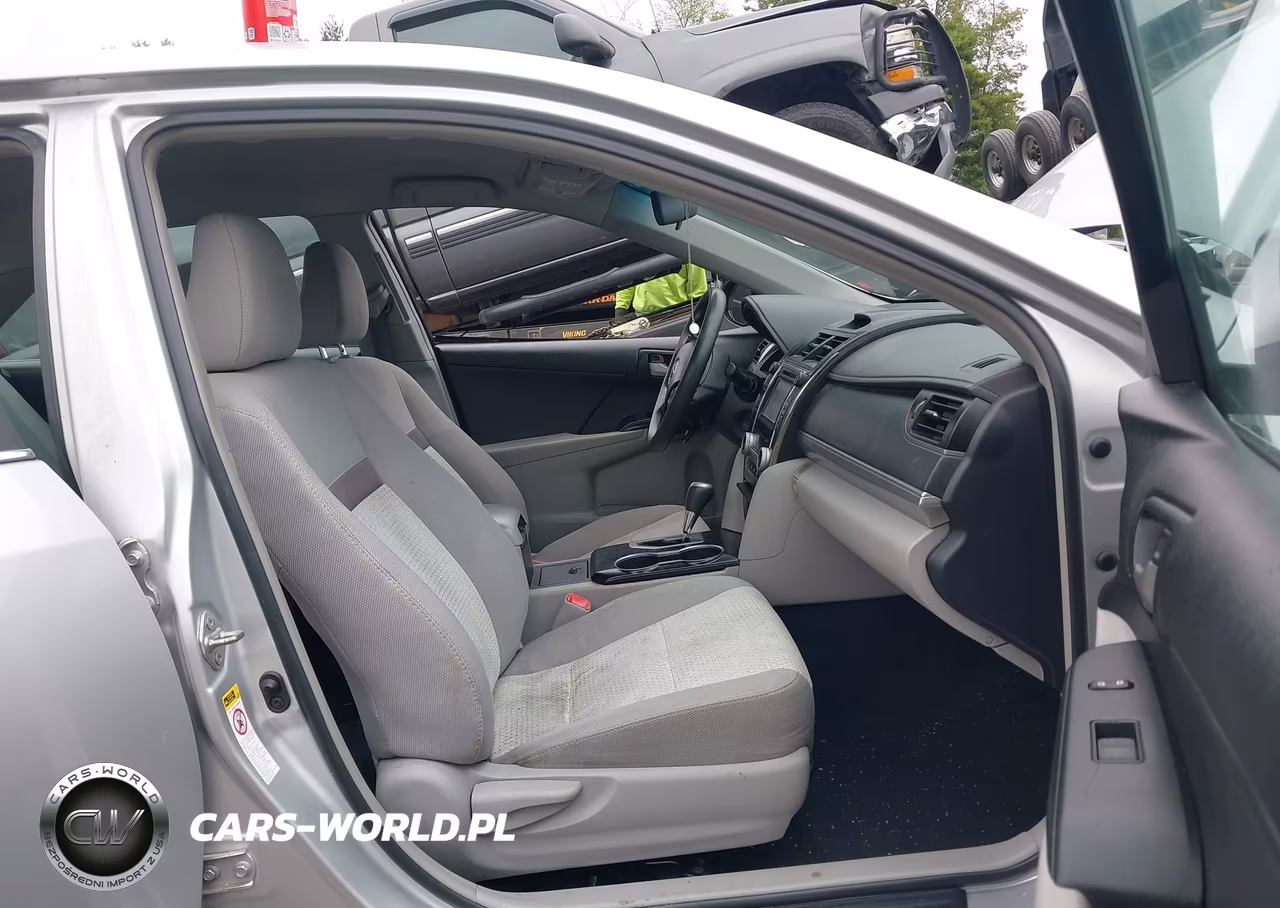 2014 Toyota Camry Le VIN:4T1BF1FKXEU390073 - 5