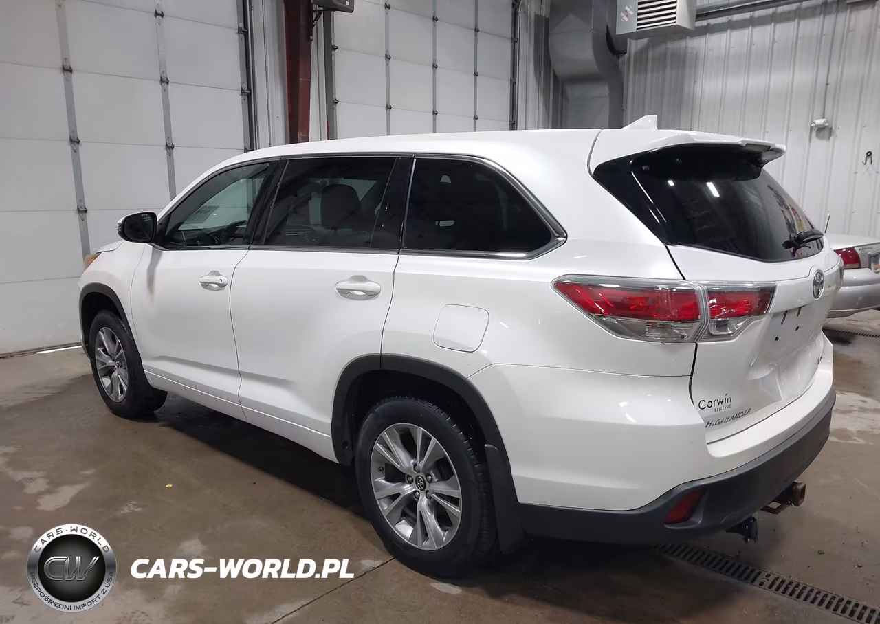 2016 Toyota Highlander Le Plus V6 VIN:5TDBKRFH9GS315794 - 3