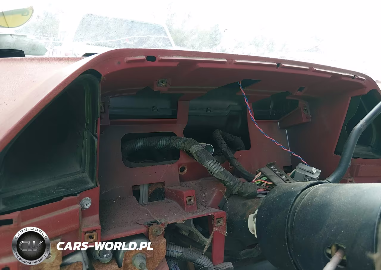 1990 Ford Bronco U100 VIN:1FMEU15H8LLA83576 - 7