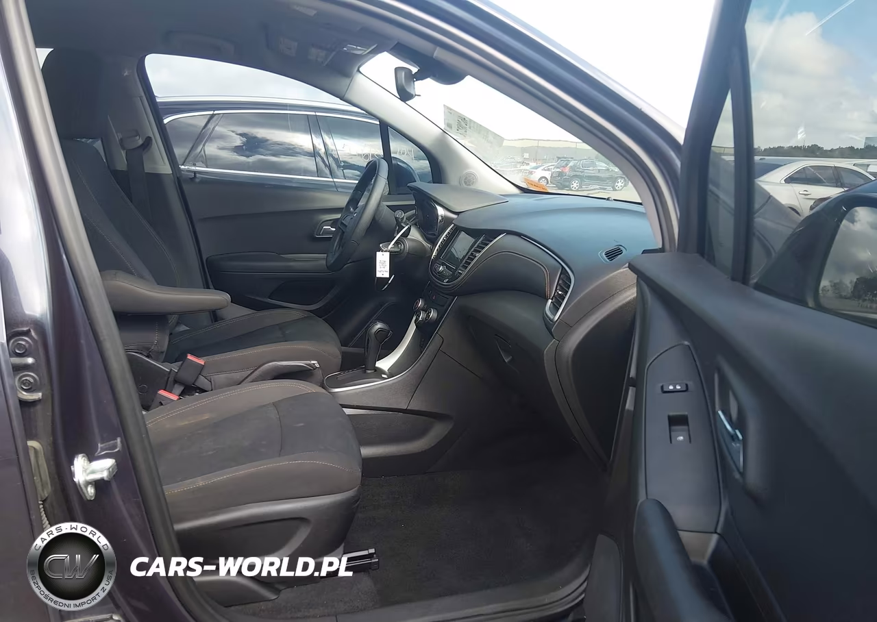 2019 Chevrolet Trax Ls VIN:3GNCJNSBXKL252230 - 5