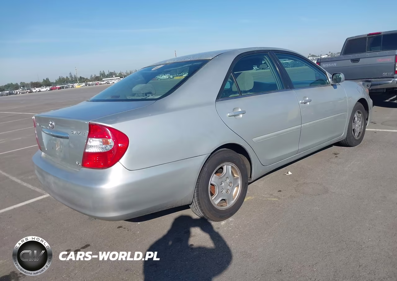 2003 Toyota Camry Le V6 VIN:4T1BF32K13U043200 - 4