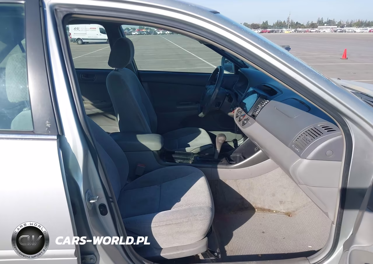 2003 Toyota Camry Le V6 VIN:4T1BF32K13U043200 - 5
