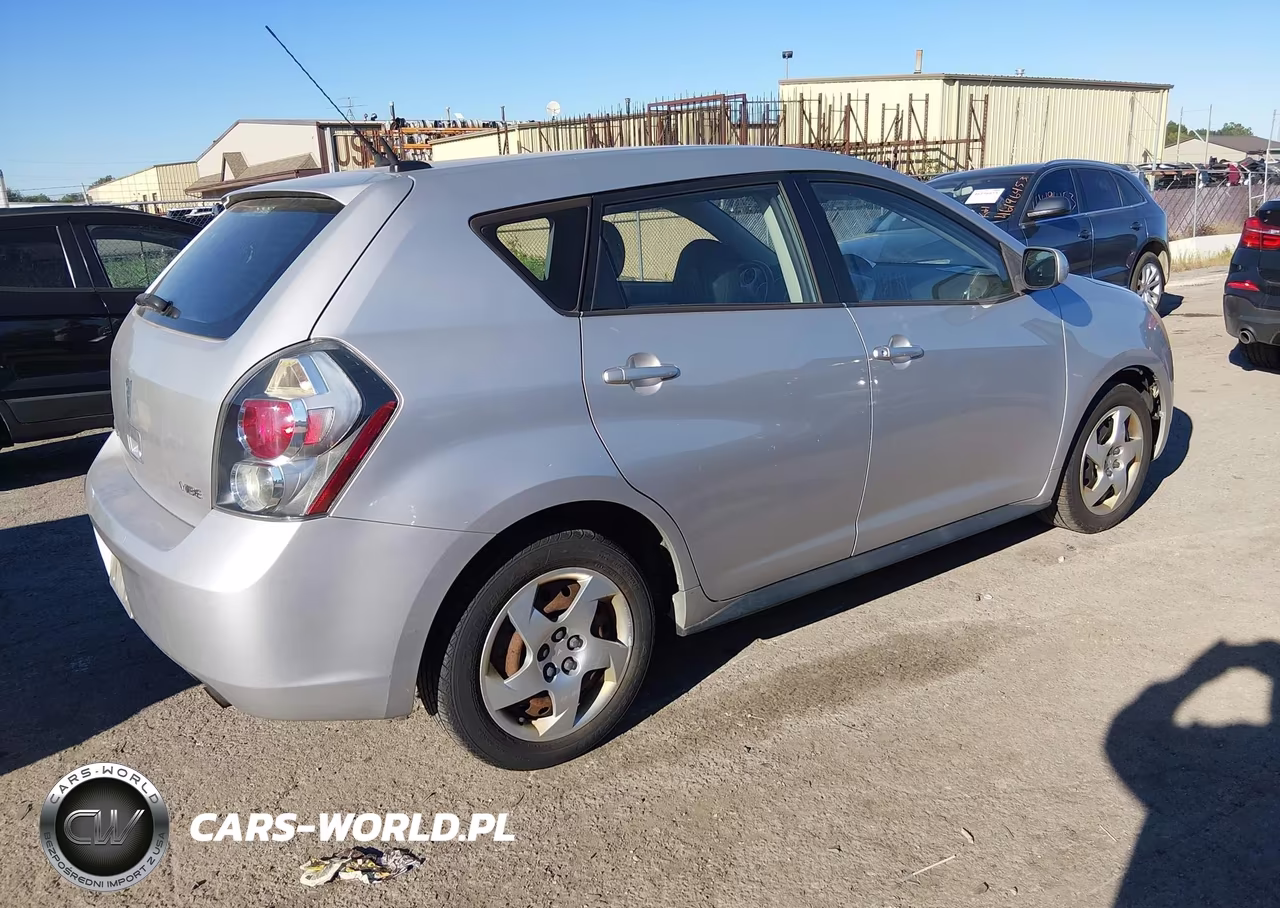 2009 Pontiac Vibe VIN:5Y2SL678X9Z446082 - 4