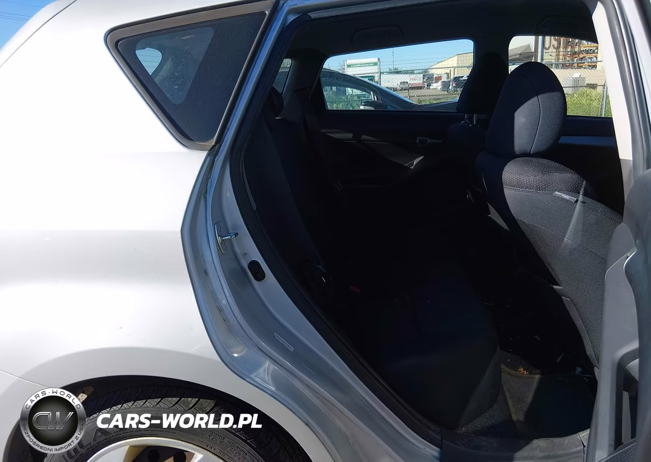 2009 Pontiac Vibe VIN:5Y2SL678X9Z446082 - 8