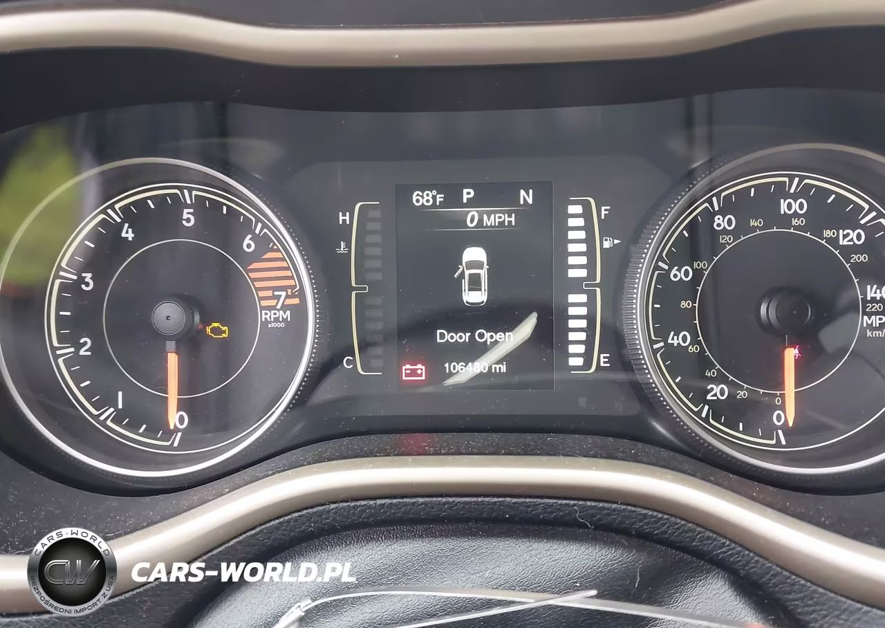 2018 Jeep Cherokee Latitude 4X4 VIN:1C4PJMCB9JD550565 - 7