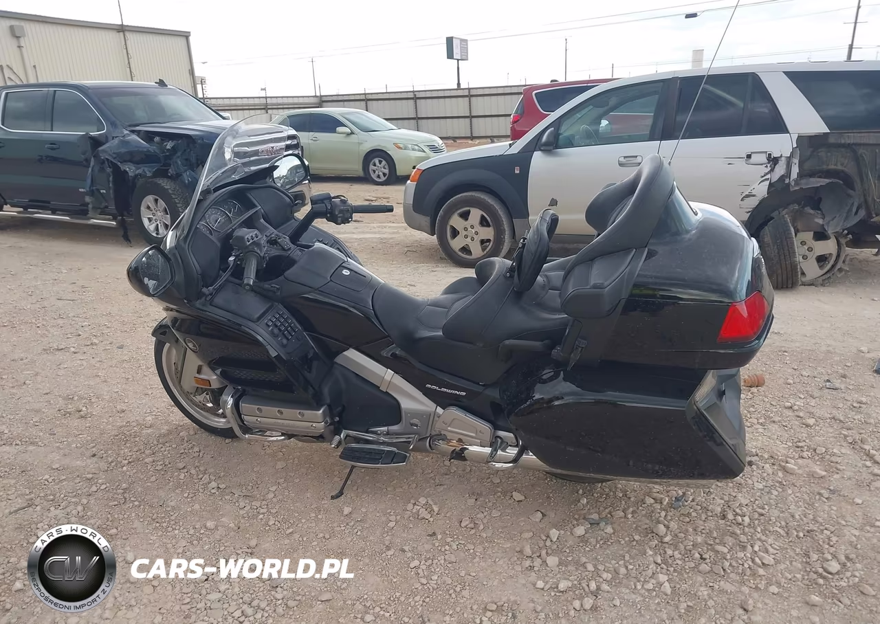 2015 Honda Gl1800 VIN:JH2SC68G8FK300491 - 13