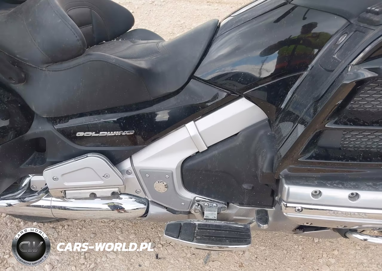 2015 Honda Gl1800 VIN:JH2SC68G8FK300491 - 8