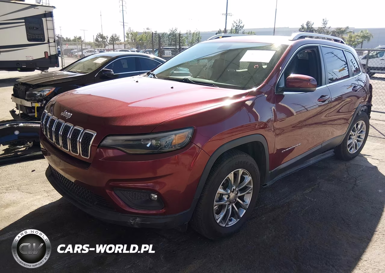 2019 Jeep Cherokee Latitude Plus 4X4 VIN:1C4PJMLXXKD236100 - 2
