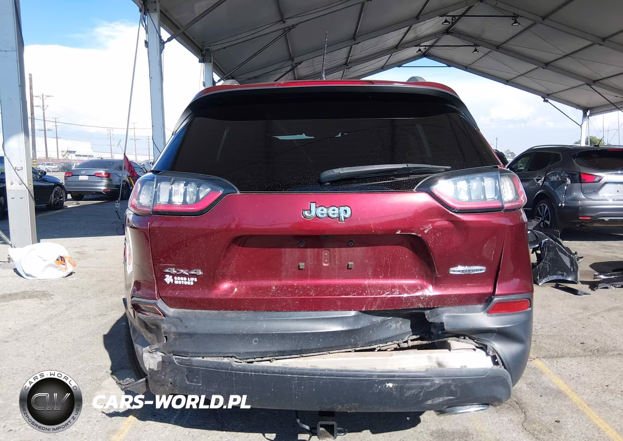 2019 Jeep Cherokee Latitude Plus 4X4 VIN:1C4PJMLXXKD236100 - 6