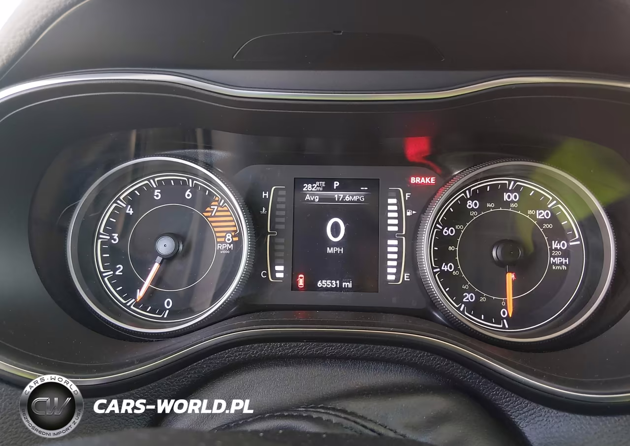 2019 Jeep Cherokee Latitude Plus 4X4 VIN:1C4PJMLXXKD236100 - 7