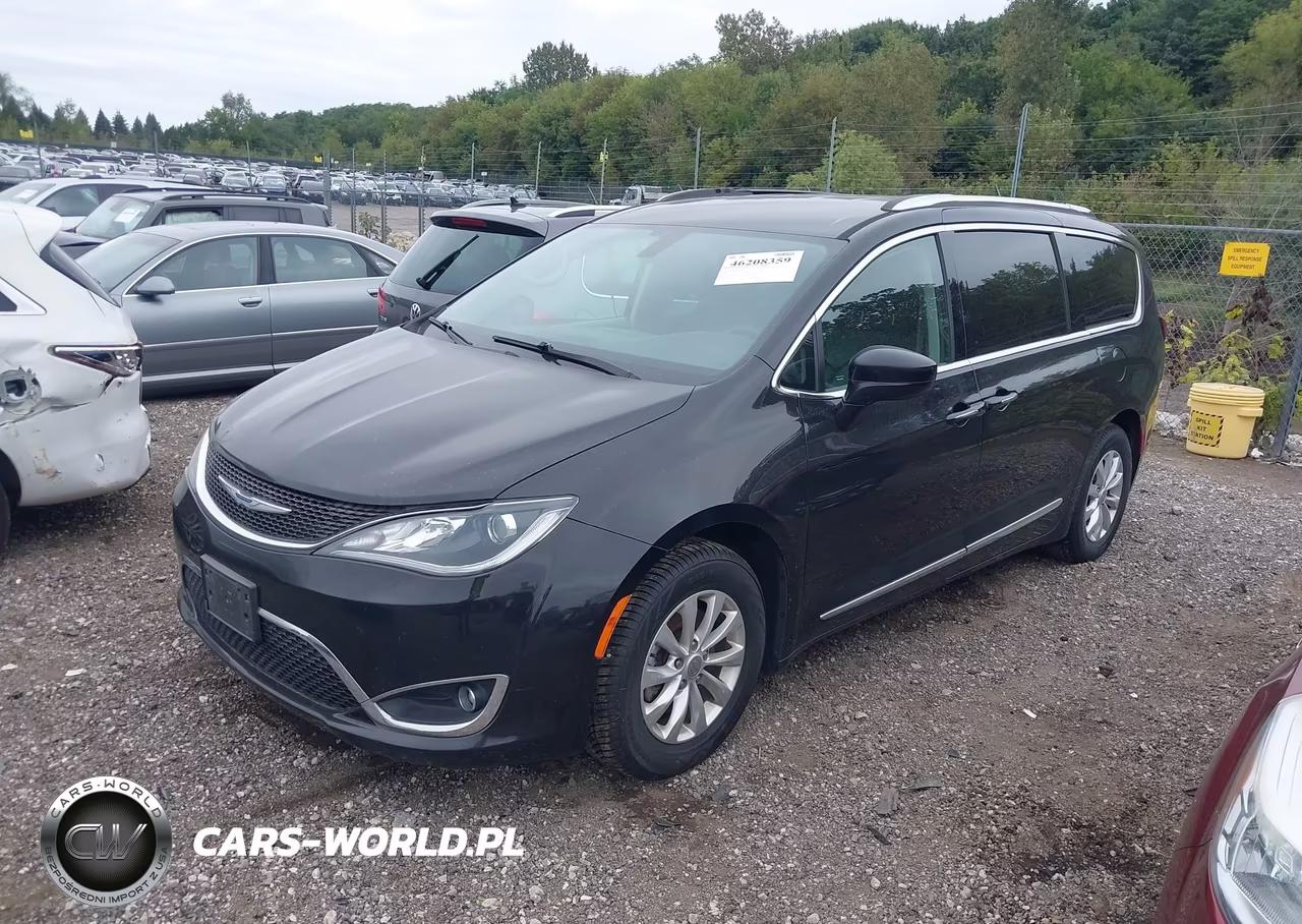 2019 Chrysler Pacifica Touring L VIN:2C4RC1BG1KR651306 - 2