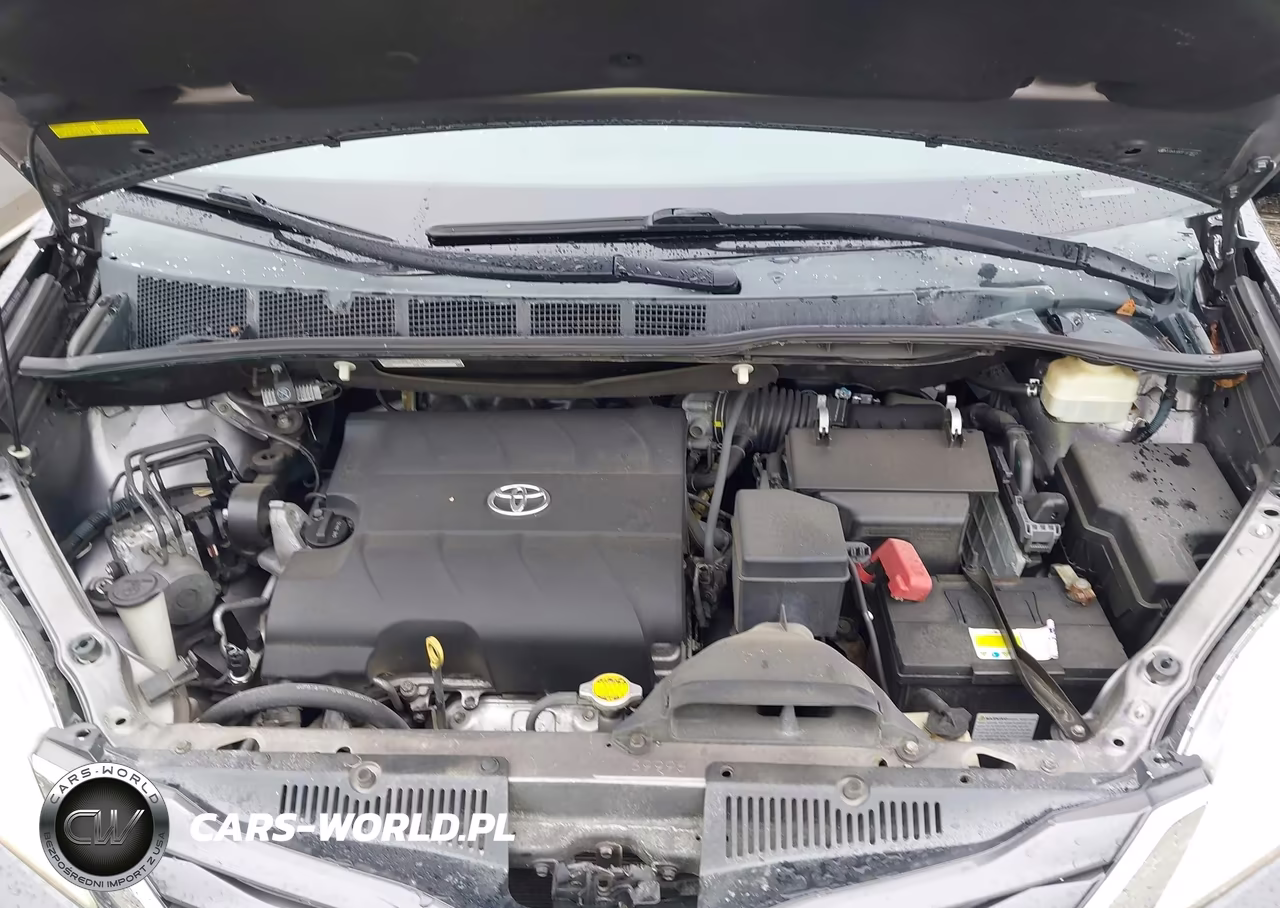 2015 Toyota Sienna Le VIN:5TDKK3DC8FS628015 - 10