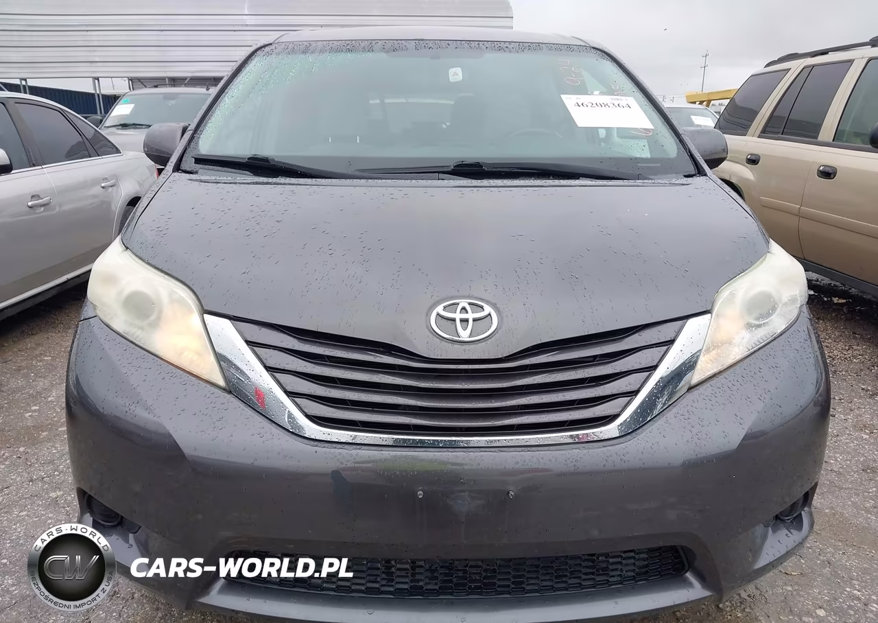 2015 Toyota Sienna Le VIN:5TDKK3DC8FS628015 - 12