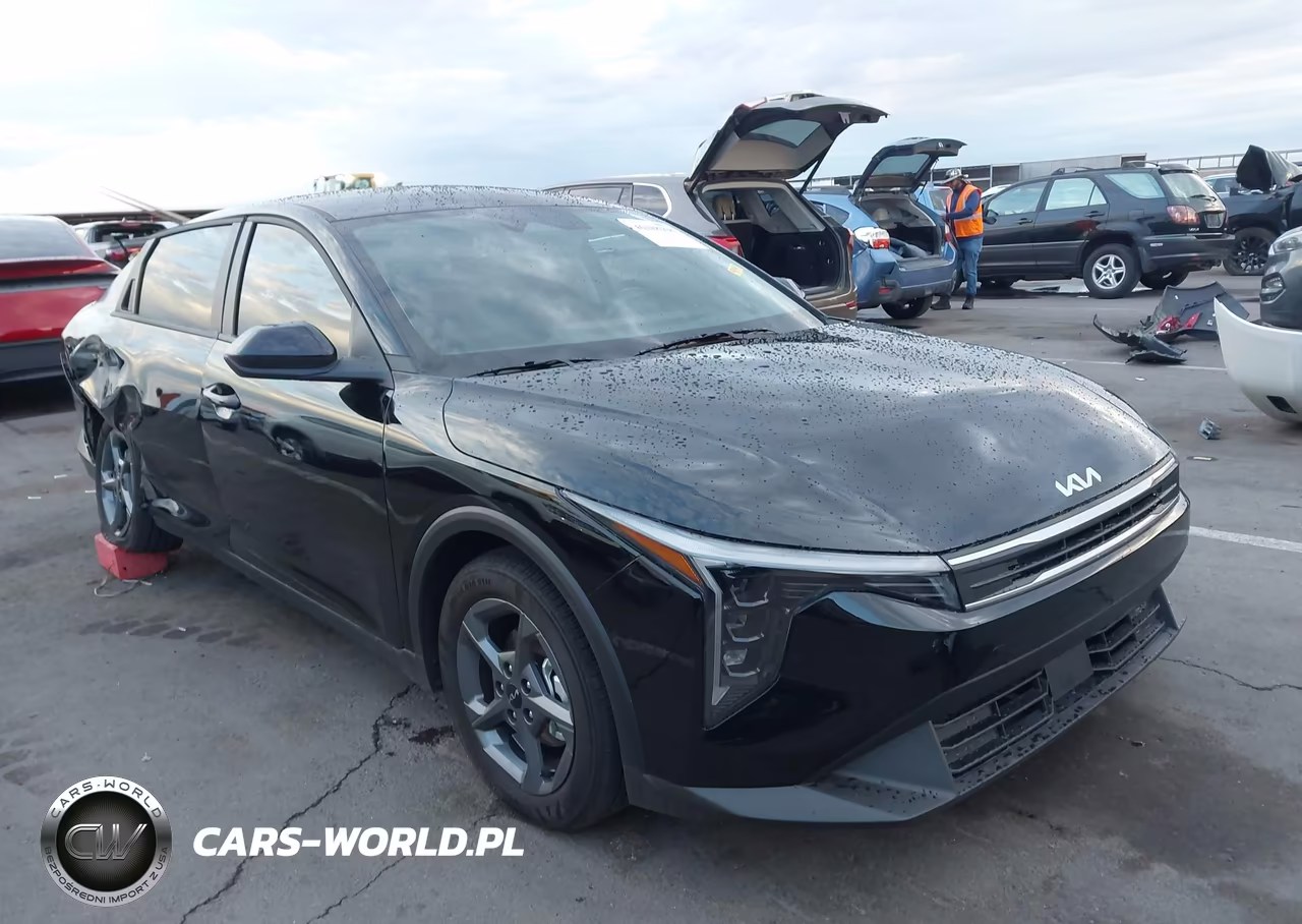 2026 Kia K4 Lxs