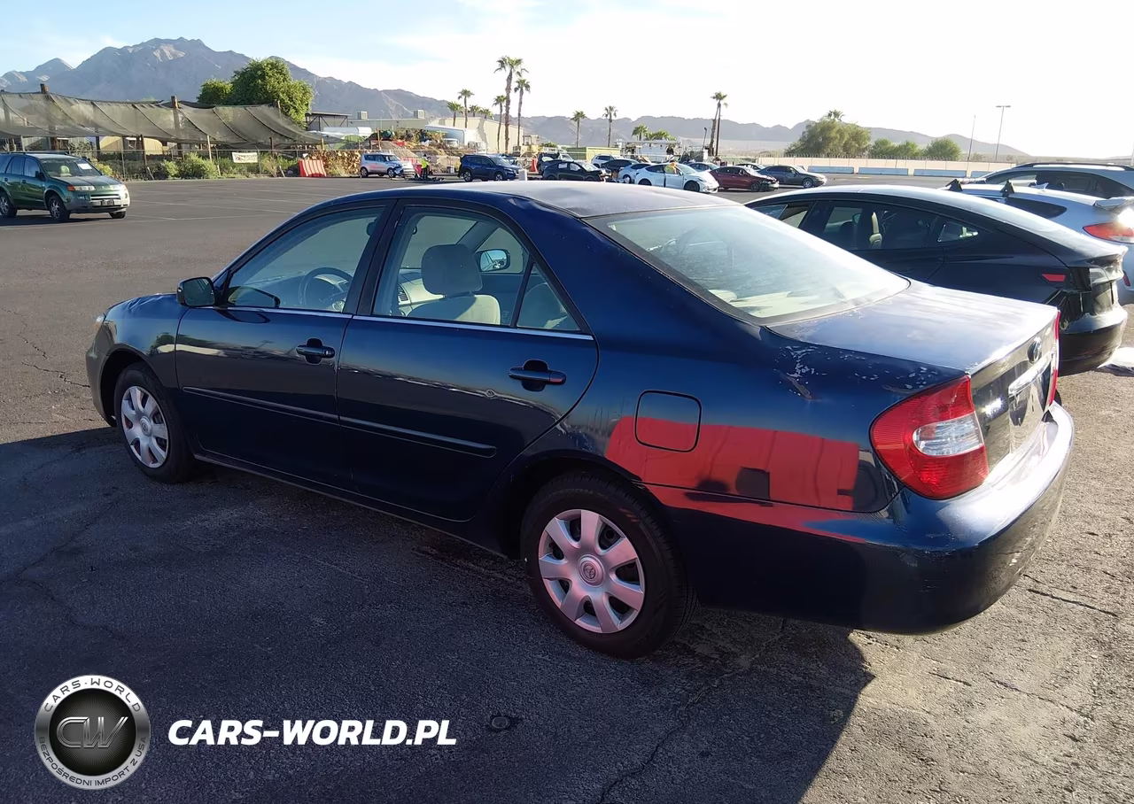 2003 Toyota Camry Le VIN:4T1BE32K93U661853 - 3