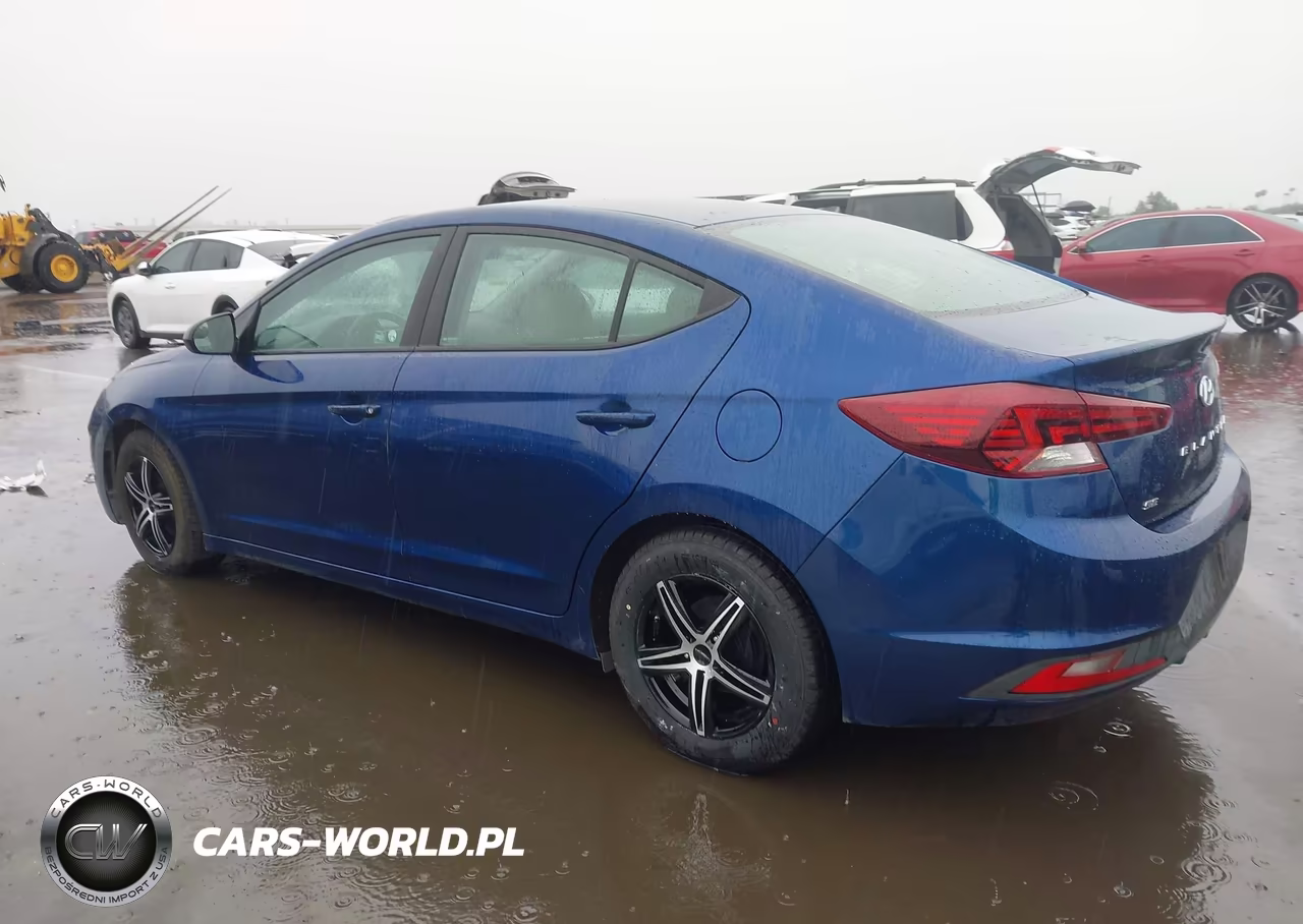 2019 Hyundai Elantra Se VIN:5NPD74LF1KH402488 - 3