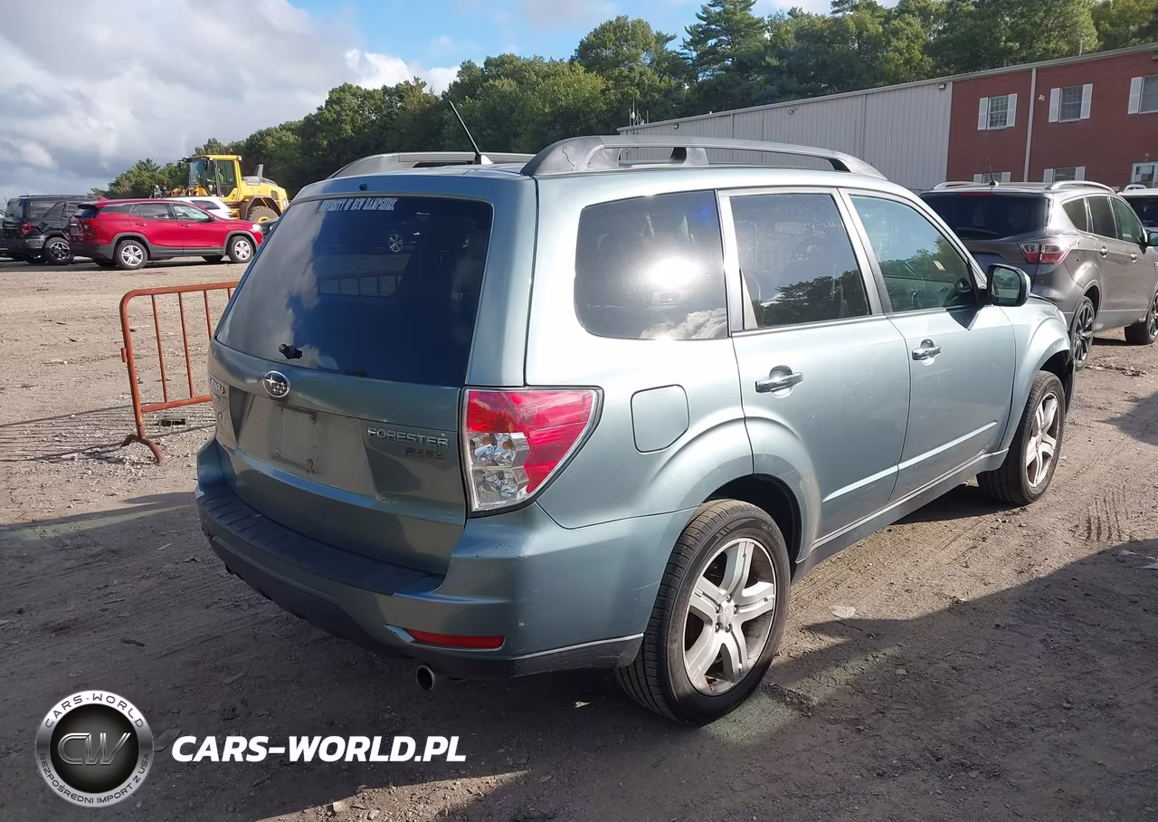 2010 Subaru Forester 2.5X Limited VIN:JF2SH6DC8AH703617 - 4