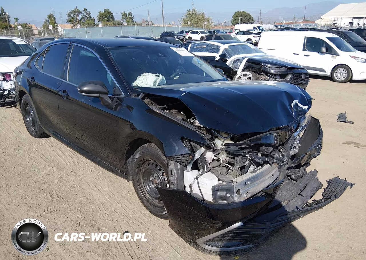 2022 Toyota Camry Le Hybrid