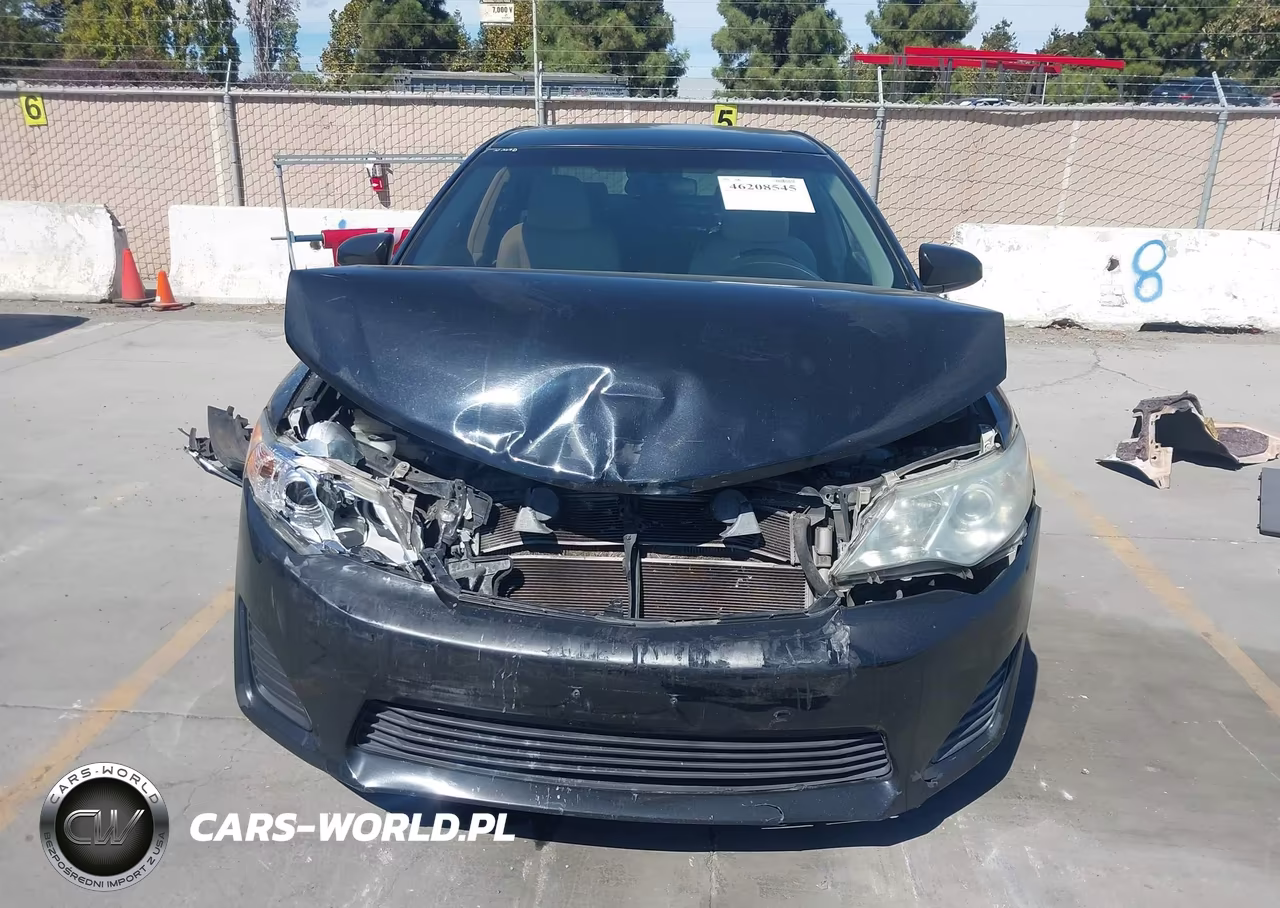2014 Toyota Camry Hybrid Le VIN:4T1BD1FK6EU136611 - 13
