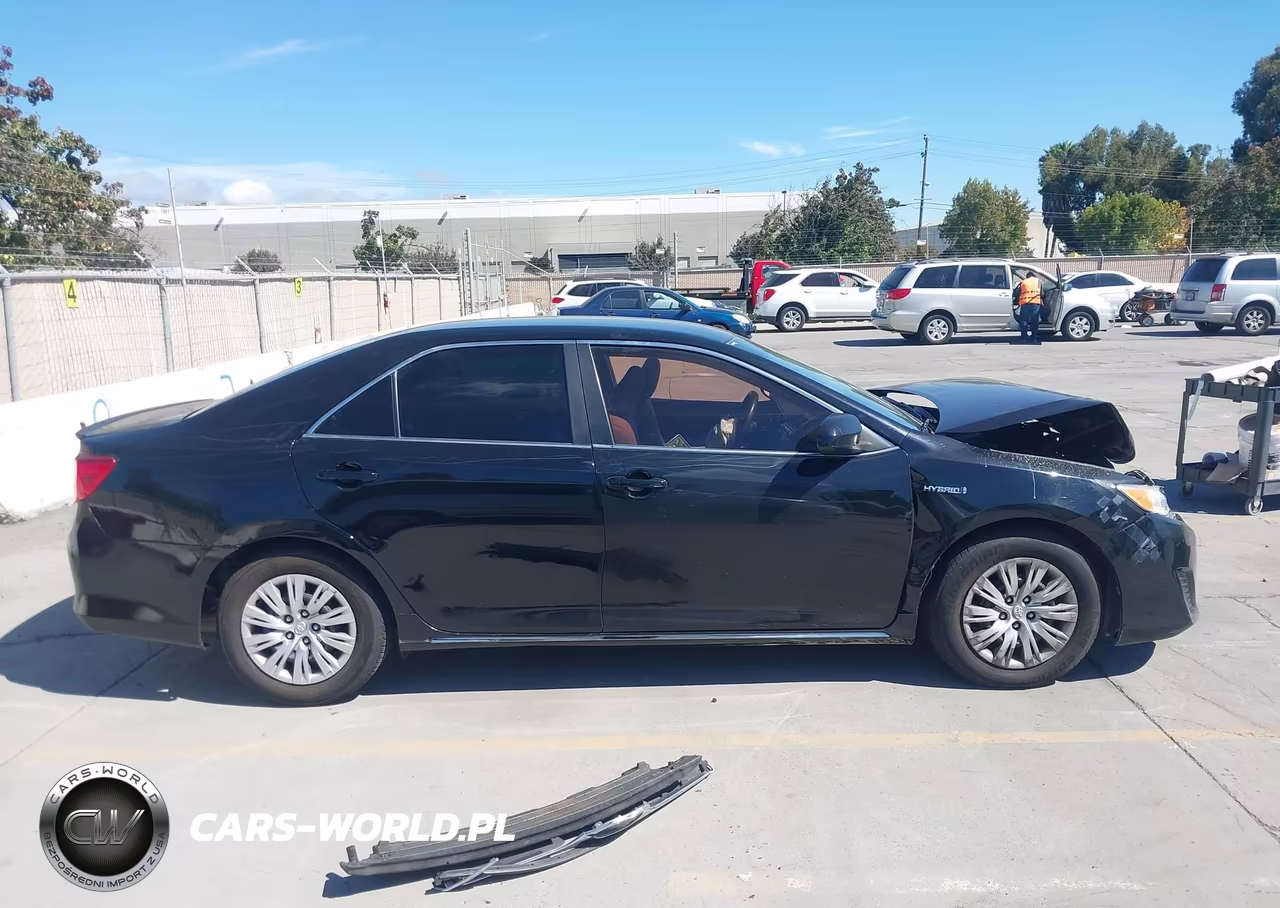 2014 Toyota Camry Hybrid Le VIN:4T1BD1FK6EU136611 - 14