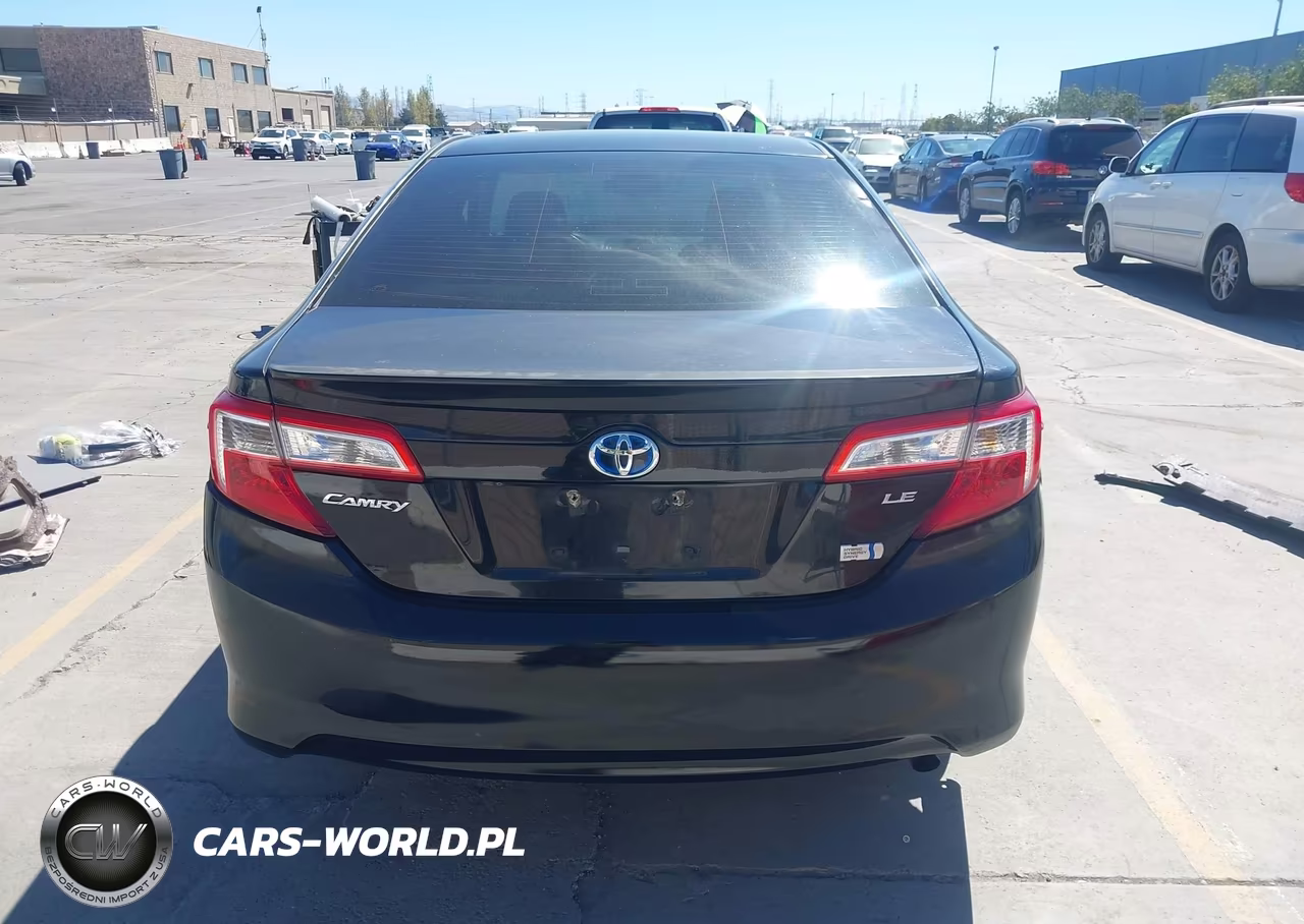 2014 Toyota Camry Hybrid Le VIN:4T1BD1FK6EU136611 - 17
