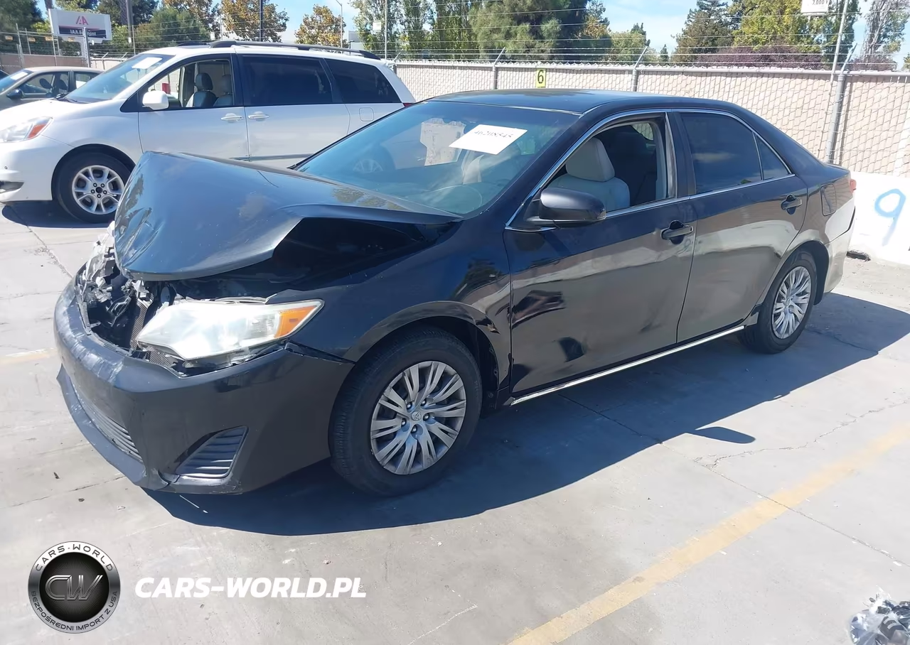 2014 Toyota Camry Hybrid Le VIN:4T1BD1FK6EU136611 - 2